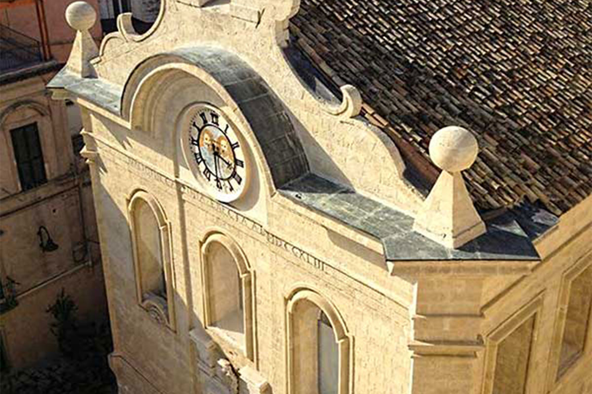 Biblioteca Finia